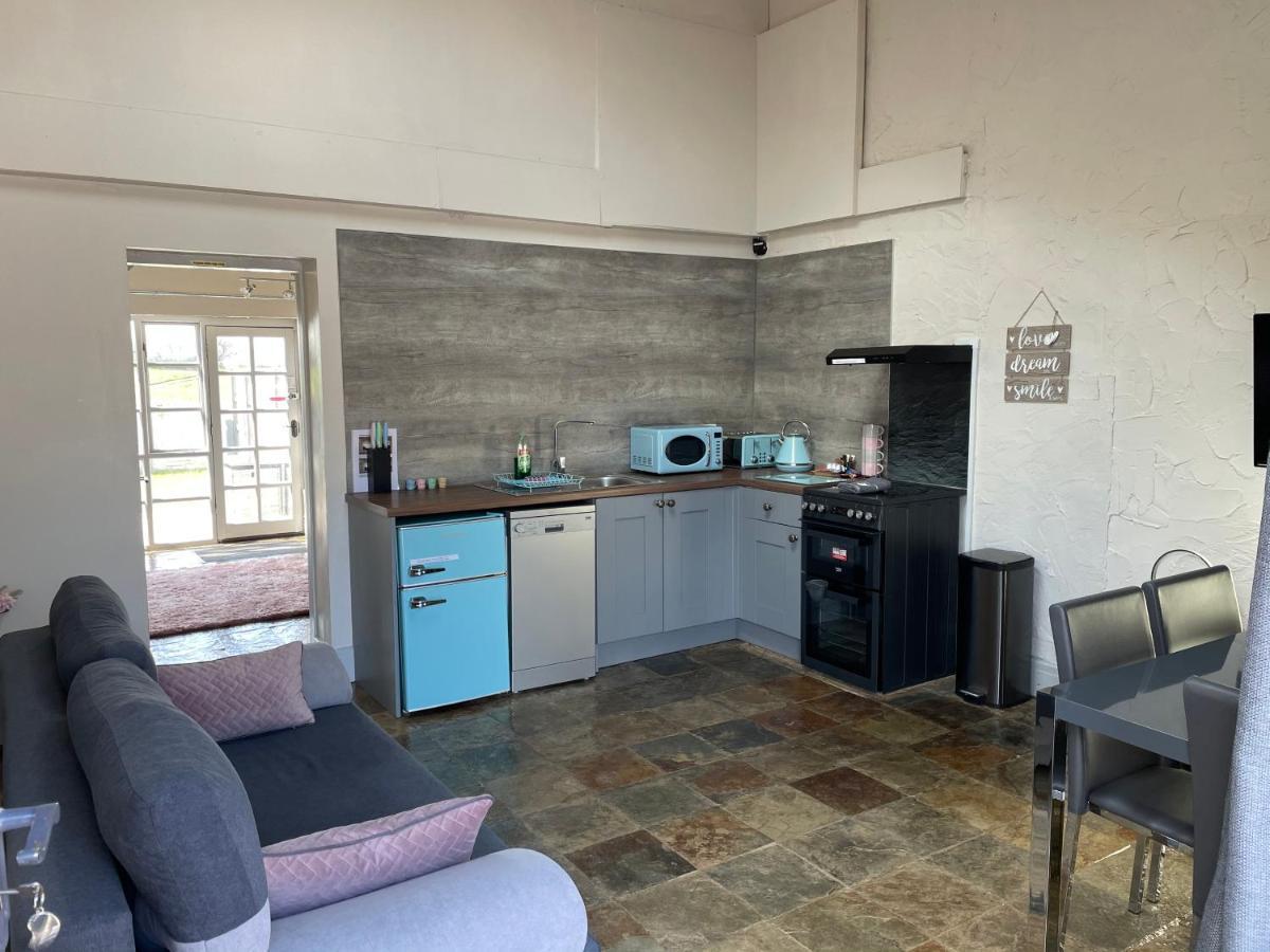 Dwylig Isa Holiday Cottages Rhuddlan Kültér fotó