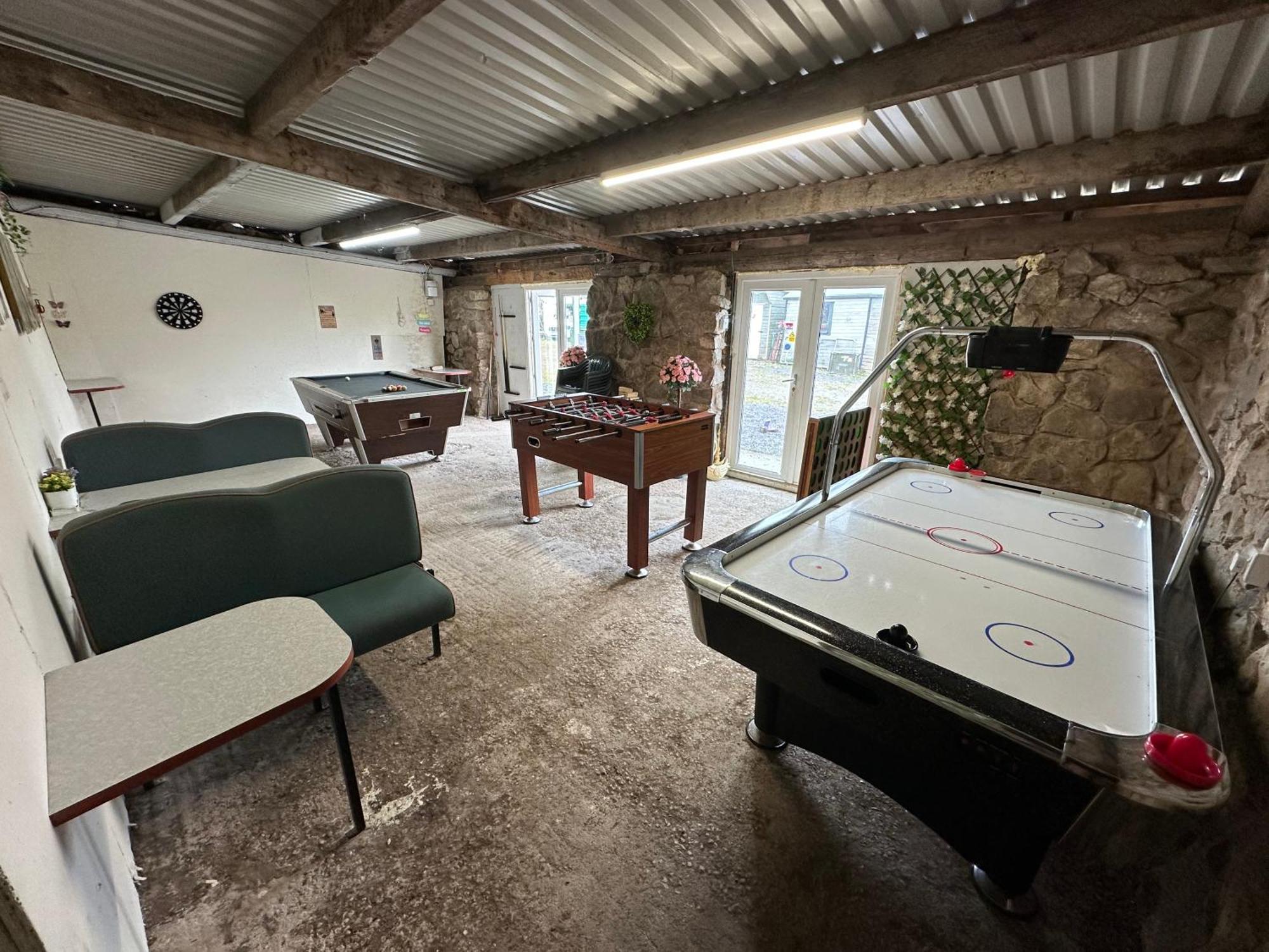 Dwylig Isa Holiday Cottages Rhuddlan Kültér fotó