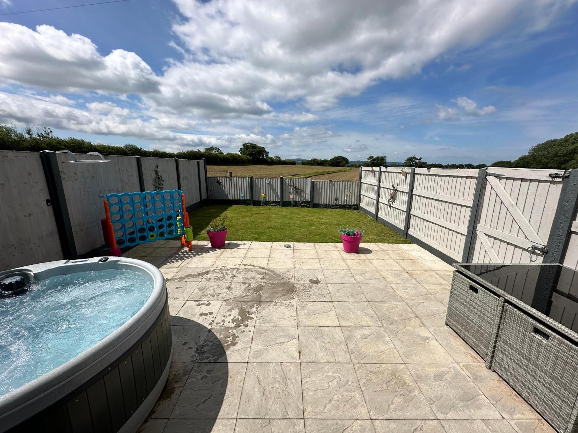 Dwylig Isa Holiday Cottages Rhuddlan Kültér fotó