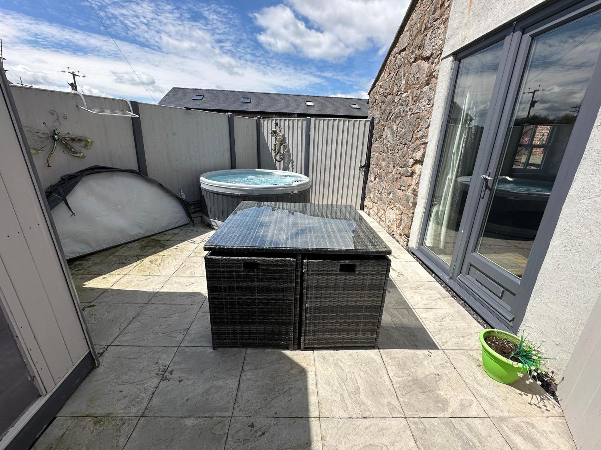 Dwylig Isa Holiday Cottages Rhuddlan Kültér fotó