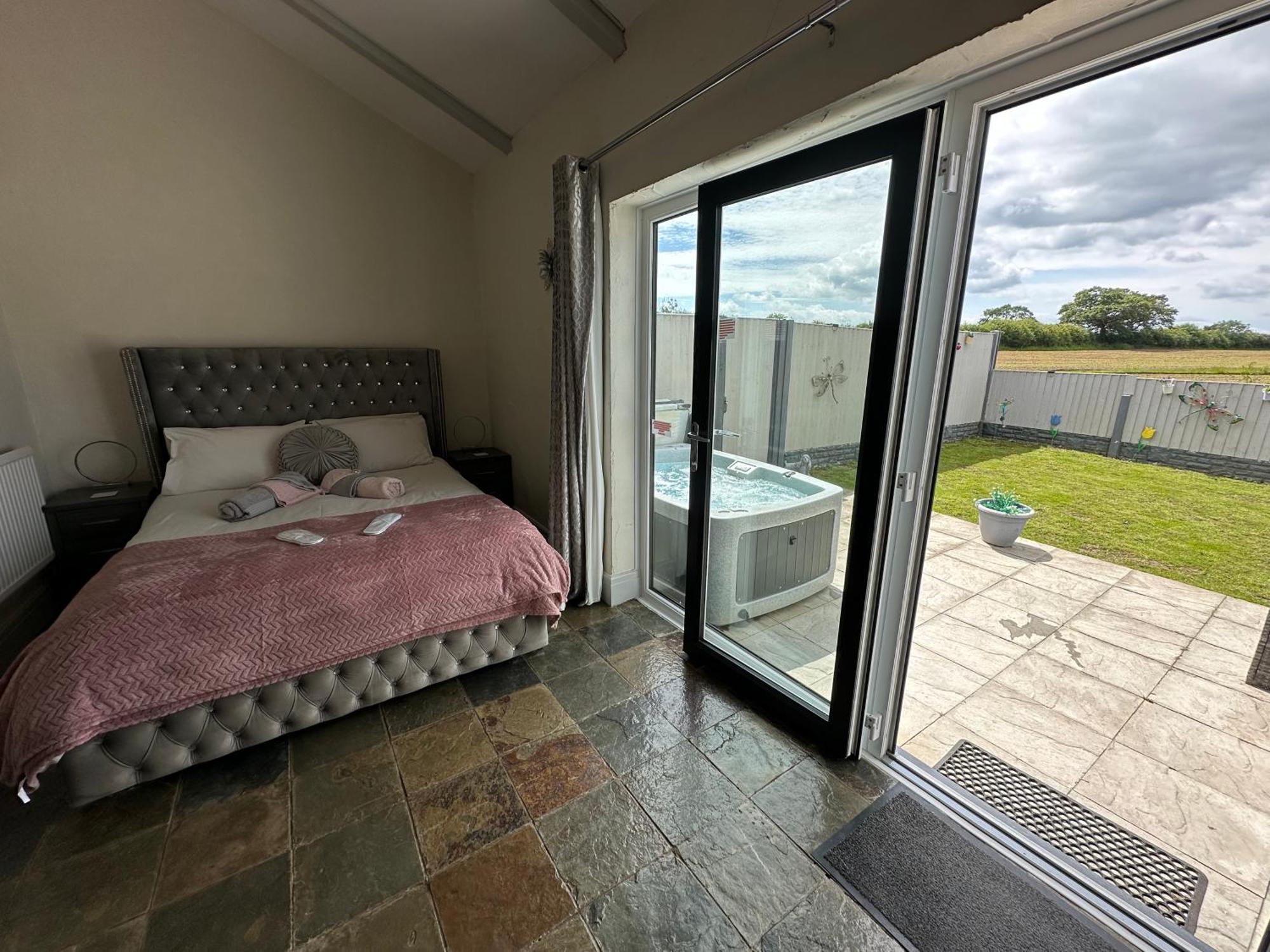 Dwylig Isa Holiday Cottages Rhuddlan Kültér fotó