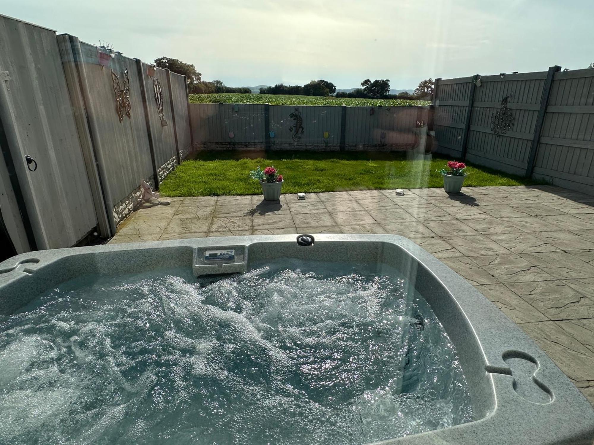 Dwylig Isa Holiday Cottages Rhuddlan Kültér fotó